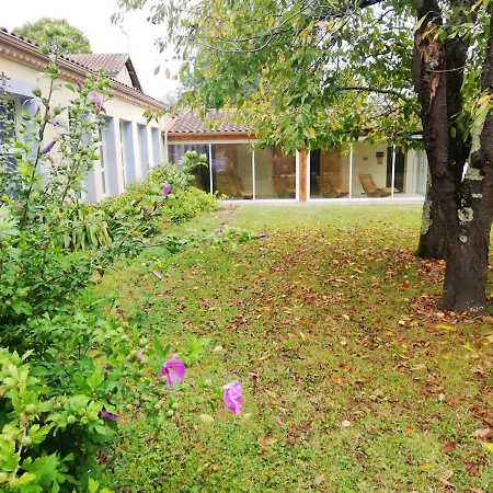 Holiday Chemin De Ronde Holiday home Marciac